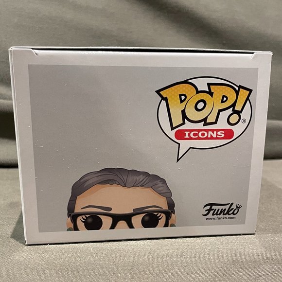 NIB Ruth Bader Ginsburg Pop! Vinyl Figure - Picture 5 of 6